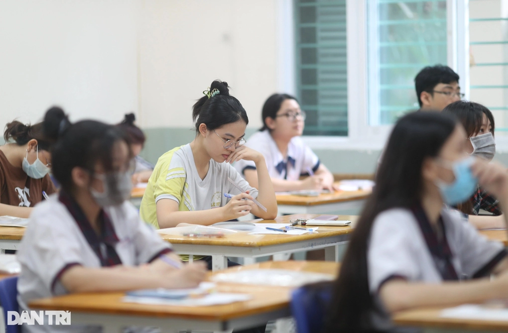 Công bố điểm chuẩn học bạ của 30 trường đại học tại Việt Nam năm 2024